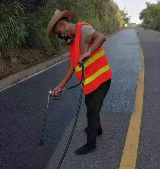 宁波路面喷涂翻新彩色步道施工方案